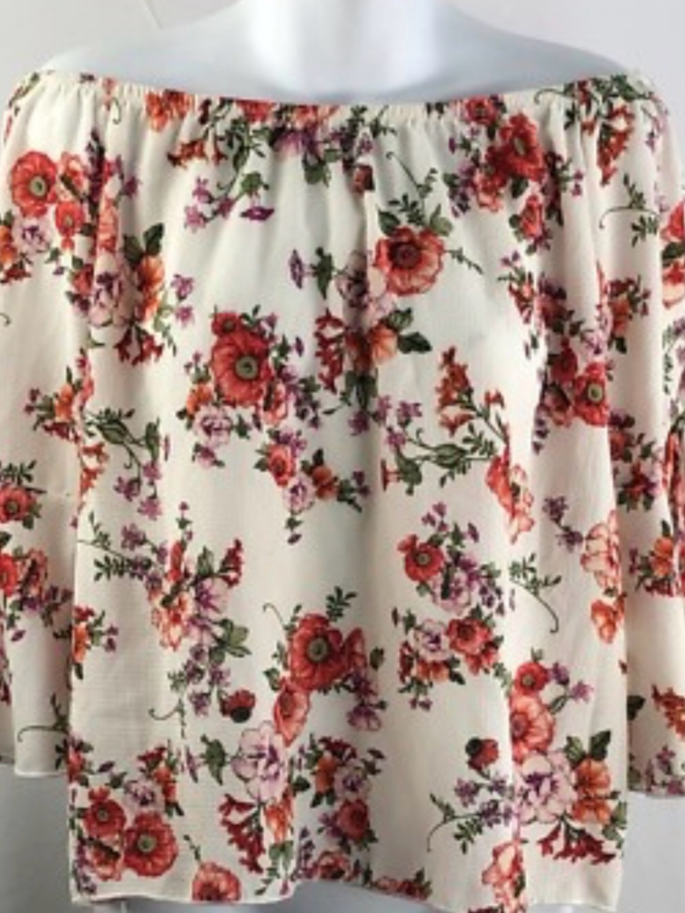 0130 Off-Shoulder Floral Cream Camisole with Red & Pink Blooms